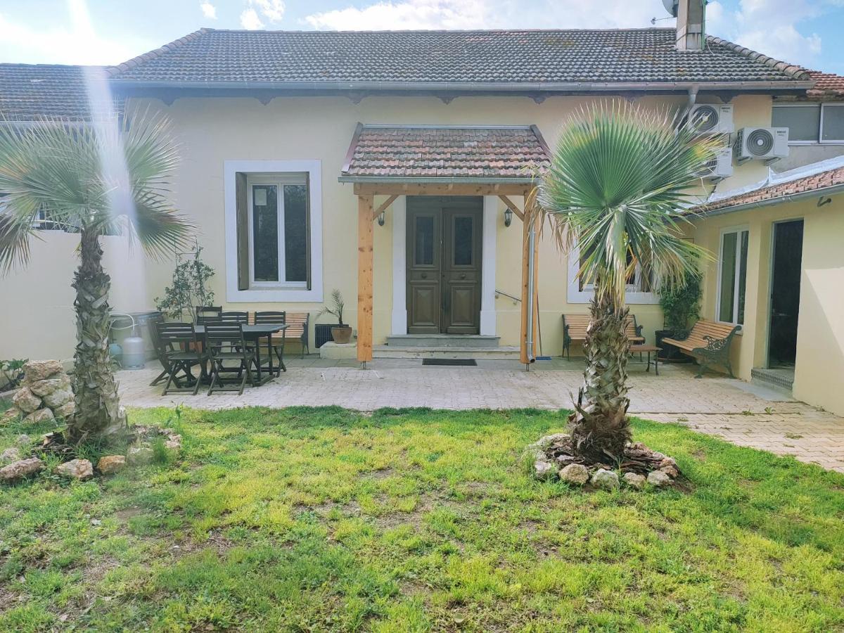 Jardin De Coubertin Apartment Beziers Exterior photo